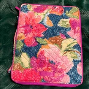 NWOT Vera Bradley Multicolor Floral Quilted  Tablet Case